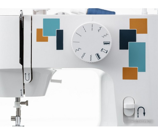 Электромеханическая швейная машина Chayka ComfortStitch 11